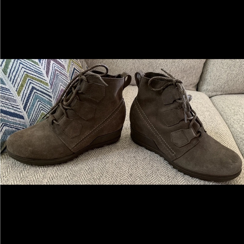 Sorel Women's Wedges in Dark Brown